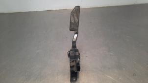 Used Accelerator pedal Isuzu D-Max (TFR/TFS) 2.5 D Twin Turbo 4x4 Price on request offered by Autohandel Didier
