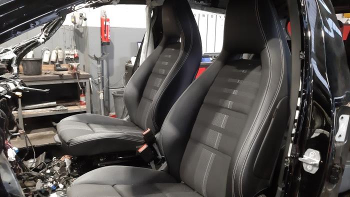 Set of upholstery (complete) from a Mercedes-Benz GLA (156.9) 2.2 200 CDI, d 16V 2019