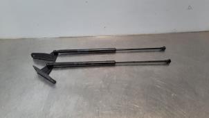 Used Set of tailgate gas struts Peugeot 3008 II (M4/MC/MJ/MR) 2.0 BlueHDi 150 16V Price € 30,25 Inclusive VAT offered by Autohandel Didier