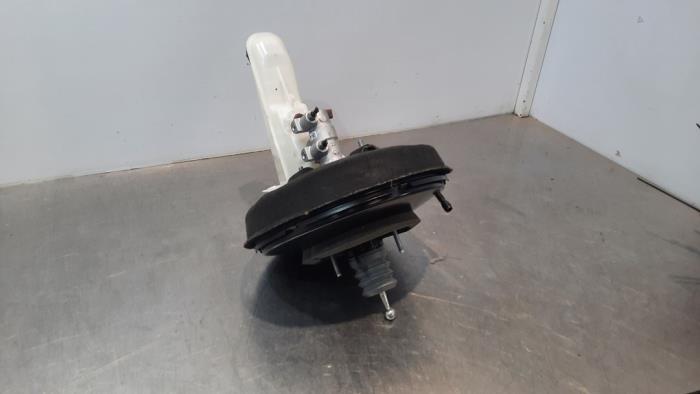 Usagé Assistant de freinage Toyota ProAce 2.0 D-4D 150 16V Prix € 60,50 Prix TTC proposé par Autohandel Didier