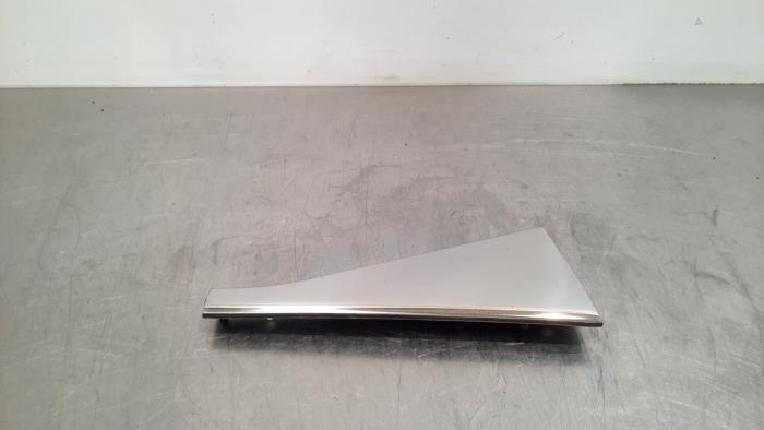 Roof trim bar molding cover