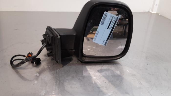 Wing mirror, right from a Opel Combo Cargo 1.2 110 2020