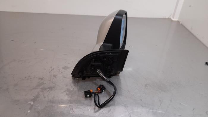 Wing mirror, right from a Opel Combo Cargo 1.2 110 2020