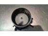 Heating and ventilation fan motor from a Peugeot 5008 II (M4/MC/MJ/MR) 1.5 BlueHDi 130 2020