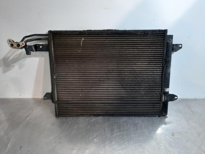 Gebrauchte Klima Kondensor Volkswagen Touran (1T1/T2) 2.0 TDI 16V 136 Preis € 30,25 Mit Mehrwertsteuer angeboten von Autohandel Didier