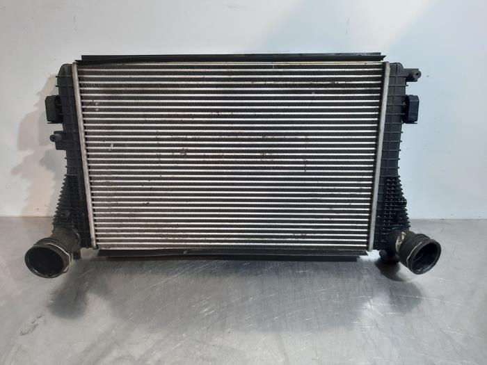 Usados Intercooler Volkswagen Touran (1T1/T2) 2.0 TDI 16V 136 Precio € 60,50 IVA incluido ofrecido por Autohandel Didier