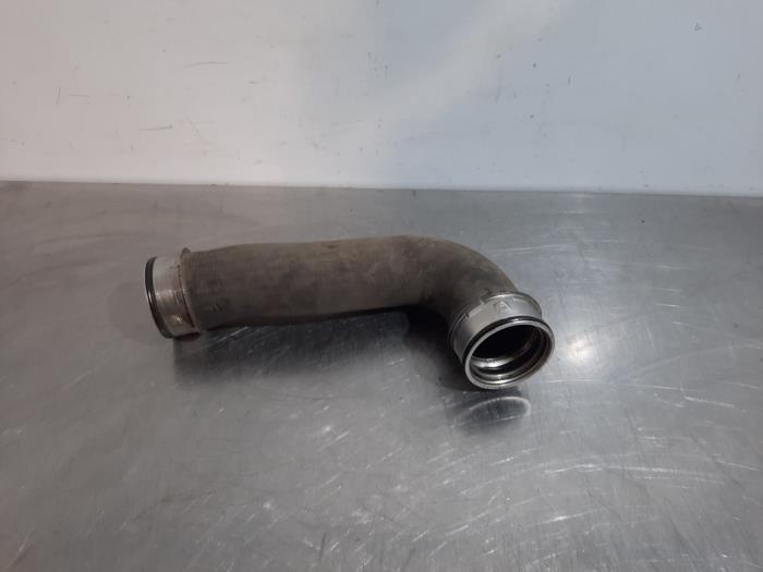 Gebrauchte Intercooler Schlauch Volkswagen Touran (1T1/T2) 2.0 TDI 16V 136 Preis € 39,93 Mit Mehrwertsteuer angeboten von Autohandel Didier