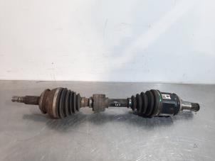 Used Front drive shaft, left Toyota RAV4 (A3) 2.2 D-4D-F 16V 4x4 Price € 66,55 Inclusive VAT offered by Autohandel Didier