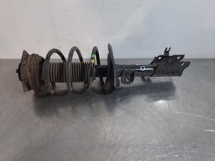 Used Front shock absorber, right Nissan Qashqai (J10) 1.6 16V Price € 90,75 Inclusive VAT offered by Autohandel Didier