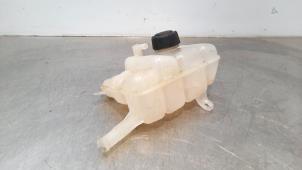 Used Expansion vessel Renault Espace (RFCJ) 1.6 Energy dCi 160 EDC Price € 18,15 Inclusive VAT offered by Autohandel Didier