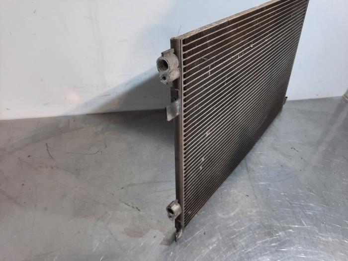 Air conditioning condenser from a Renault Scénic II (JM) 1.9 dCi 130 2007