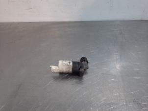 Usados Bomba de limpiaparabrisas delante Renault Megane II CC (EM) 1.9 dCi 130 Precio € 12,10 IVA incluido ofrecido por Autohandel Didier