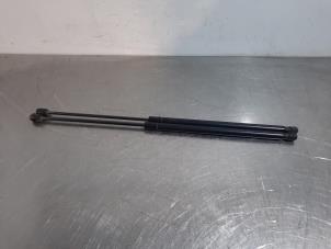 Used Set of gas struts for boot Citroen C4 Picasso (UD/UE/UF) 1.6 HDi 16V 110 Price € 36,30 Inclusive VAT offered by Autohandel Didier