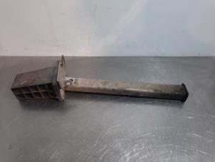 Used Front bumper bracket, right Citroen C4 Picasso (UD/UE/UF) 1.6 HDi 16V 110 Price € 54,45 Inclusive VAT offered by Autohandel Didier