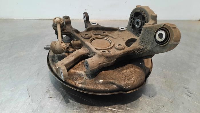 Knuckle, rear left from a Volvo V60 II (ZW) 2.0 D4 16V 2020