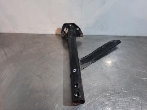 Used Chassis bar, front Jeep Renegade (BU) 1.6 Multijet 16V Price on request offered by Autohandel Didier
