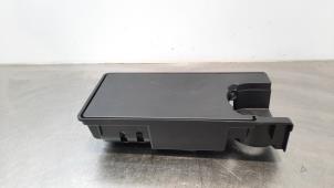 Used Tyre repair kit Peugeot 3008 II (M4/MC/MJ/MR) 1.5 BlueHDi 130 Price € 66,55 Inclusive VAT offered by Autohandel Didier