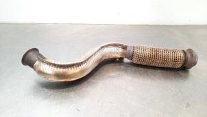 Used Exhaust front section Peugeot 5008 II (M4/MC/MJ/MR) 1.2 12V e-THP PureTech 130 Price € 42,35 Inclusive VAT offered by Autohandel Didier