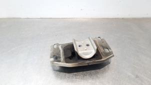 Used Gearbox mount Peugeot 5008 II (M4/MC/MJ/MR) 1.2 12V e-THP PureTech 130 Price € 24,20 Inclusive VAT offered by Autohandel Didier