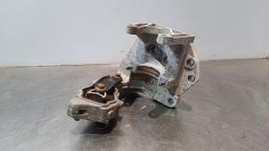 Used Gearbox mount Landrover Discovery Sport (LC) 2.2 sd4 16V Price € 54,45 Inclusive VAT offered by Autohandel Didier