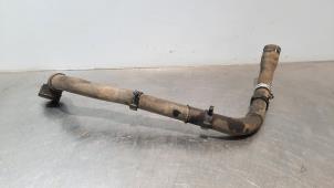 Used Radiator hose Landrover Discovery Sport (LC) 2.2 sd4 16V Price € 24,20 Inclusive VAT offered by Autohandel Didier