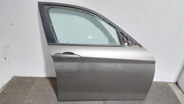 Tür 4-türig rechts vorne van een BMW 1 serie (F20) 116d 1.5 12V TwinPower 2015