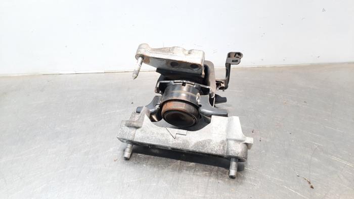 Used Engine mount Lexus NX I (Z1) 300h 2.5 16V 4x4 Price € 54,45 Inclusive VAT offered by Autohandel Didier