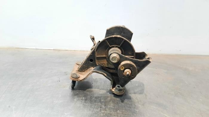 Used Engine mount Lexus NX I (Z1) 300h 2.5 16V 4x4 Price € 42,35 Inclusive VAT offered by Autohandel Didier