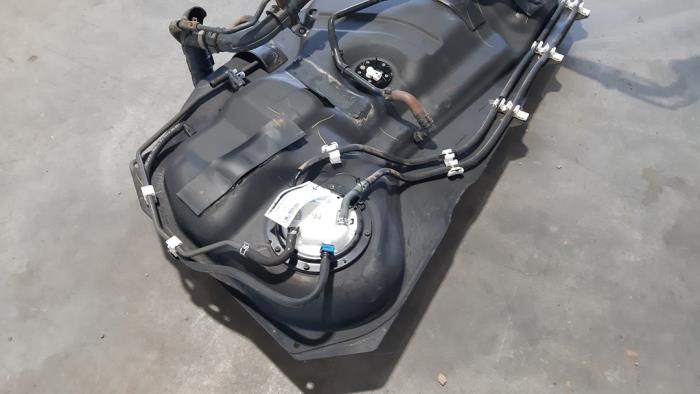 Tank Lexus NX I 300h 2.5 16V 4x4 - 7700178050 - Autohandel Didier