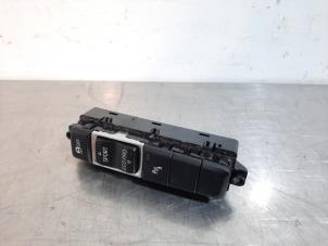 Used PDC switch BMW X1 (F48) sDrive 16d 1.5 12V TwinPower Price € 60,50 Inclusive VAT offered by Autohandel Didier