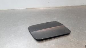 Used Tank cap cover Peugeot 3008 II (M4/MC/MJ/MR) 1.5 BlueHDi 130 Price € 24,20 Inclusive VAT offered by Autohandel Didier