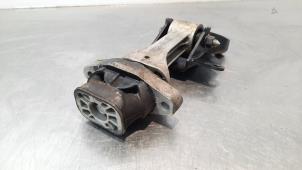 Used Gearbox mount Kia Cee'd (JDB5) 1.4i 16V Price € 42,35 Inclusive VAT offered by Autohandel Didier