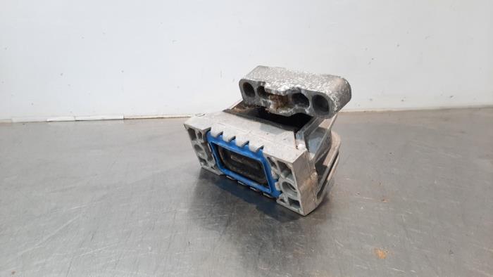 Used Engine mount Volkswagen Caddy Combi IV 1.4 TGI EcoFuel Price € 24,20 Inclusive VAT offered by Autohandel Didier