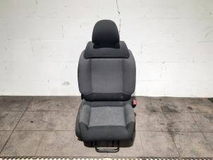 Używane Fotel prawy Citroen C3 (SX/SW) 1.5 Blue HDi 100 16V Cena € 121,00 Z VAT oferowane przez Autohandel Didier
