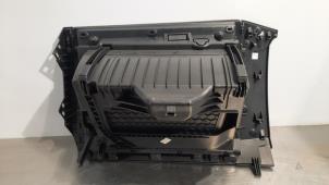 Used Glovebox Volkswagen Polo VI (AW1) 1.0 MPi 12V Price € 96,80 Inclusive VAT offered by Autohandel Didier