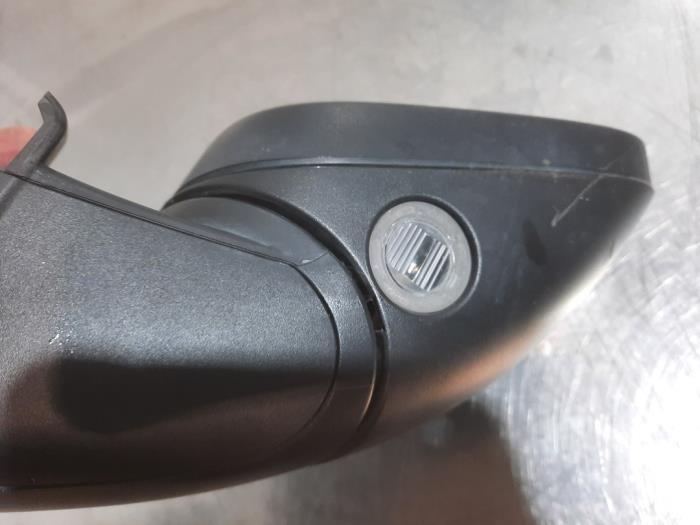 Wing mirror, right Volvo XC60 I 2.0 D3 16V 31352106