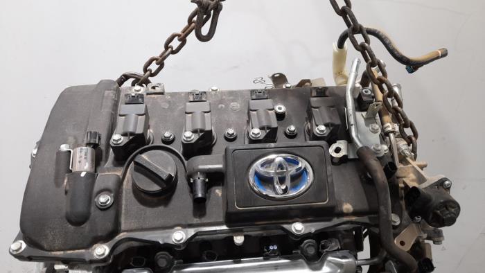 Engine from a Toyota Corolla (E21/EA1/EH1) 1.8 16V Hybrid 2019