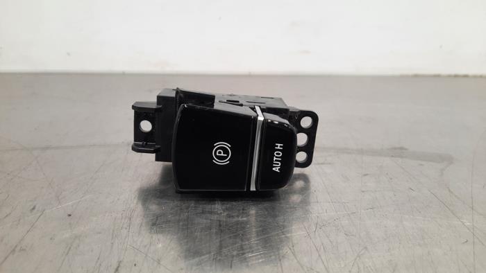 Parking brake switch from a BMW 5 serie (G30) 530e Plug-in Hybrid 2020