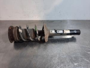 Used Front shock absorber, right Volkswagen Golf VII (AUA) 1.4 TSI 16V Price € 127,05 Inclusive VAT offered by Autohandel Didier