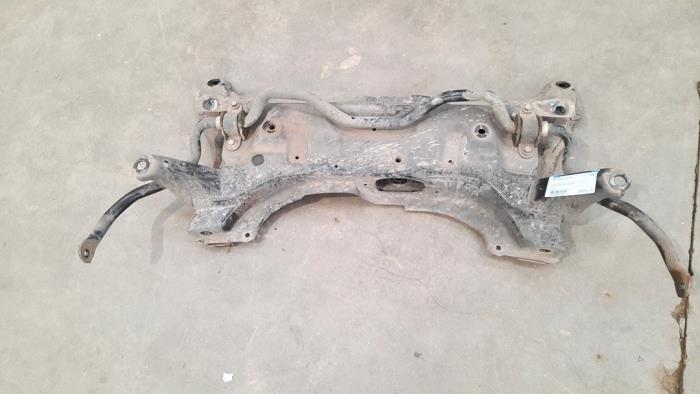 Usados Subchasis Toyota Yaris III (P13) 1.4 D-4D-F Precio € 199,65 IVA incluido ofrecido por Autohandel Didier