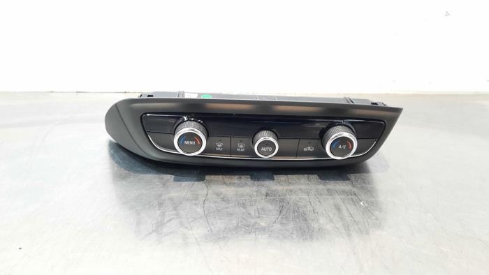 Air conditioning control panel from a Opel Crossland/Crossland X 1.2 Turbo 12V 2020