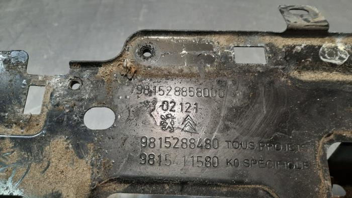 Caja de batería de un Toyota ProAce 1.5 D-4D 120 16V 2021