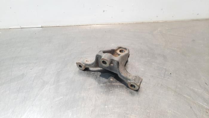 Used Engine mount Mercedes Vito (447.6) 1.7 114 CDI 16V Price € 24,20 Inclusive VAT offered by Autohandel Didier