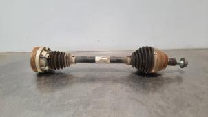 Used Front drive shaft, left Volkswagen Touran (5T1) 1.6 TDI SCR BlueMotion Technology Price € 254,10 Inclusive VAT offered by Autohandel Didier