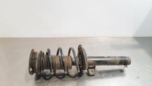 Used Fronts shock absorber, left Volkswagen Touran (5T1) 1.6 TDI SCR BlueMotion Technology Price € 127,05 Inclusive VAT offered by Autohandel Didier