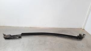 Used Front door seal 4-door, right BMW i3 (I01) i3 94Ah Price on request offered by Autohandel Didier