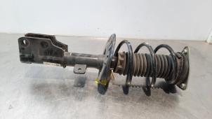 Used Fronts shock absorber, left Peugeot 3008 II (M4/MC/MJ/MR) 1.5 BlueHDi 130 Price € 96,80 Inclusive VAT offered by Autohandel Didier