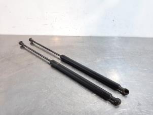 Used Set of gas struts for boot Peugeot 308 SW (L4/L9/LC/LJ/LR) 1.5 BlueHDi 130 Price € 30,25 Inclusive VAT offered by Autohandel Didier