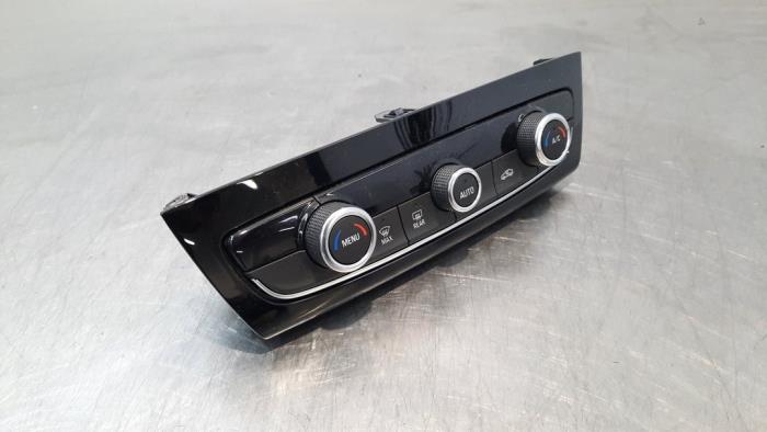 Air conditioning control panel from a Opel Corsa F (UB/UH/UP) 1.2 Turbo 12V 130 2022