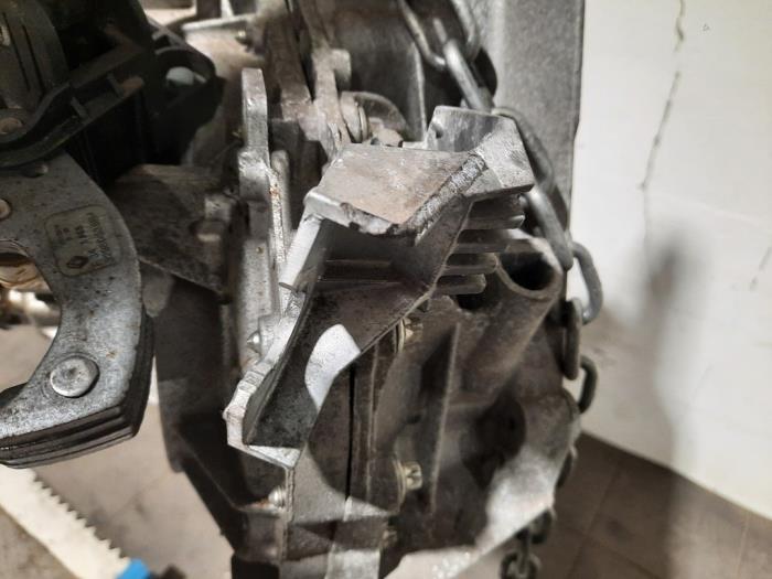 Gearbox from a Nissan Juke (F15) 1.6 16V 2019